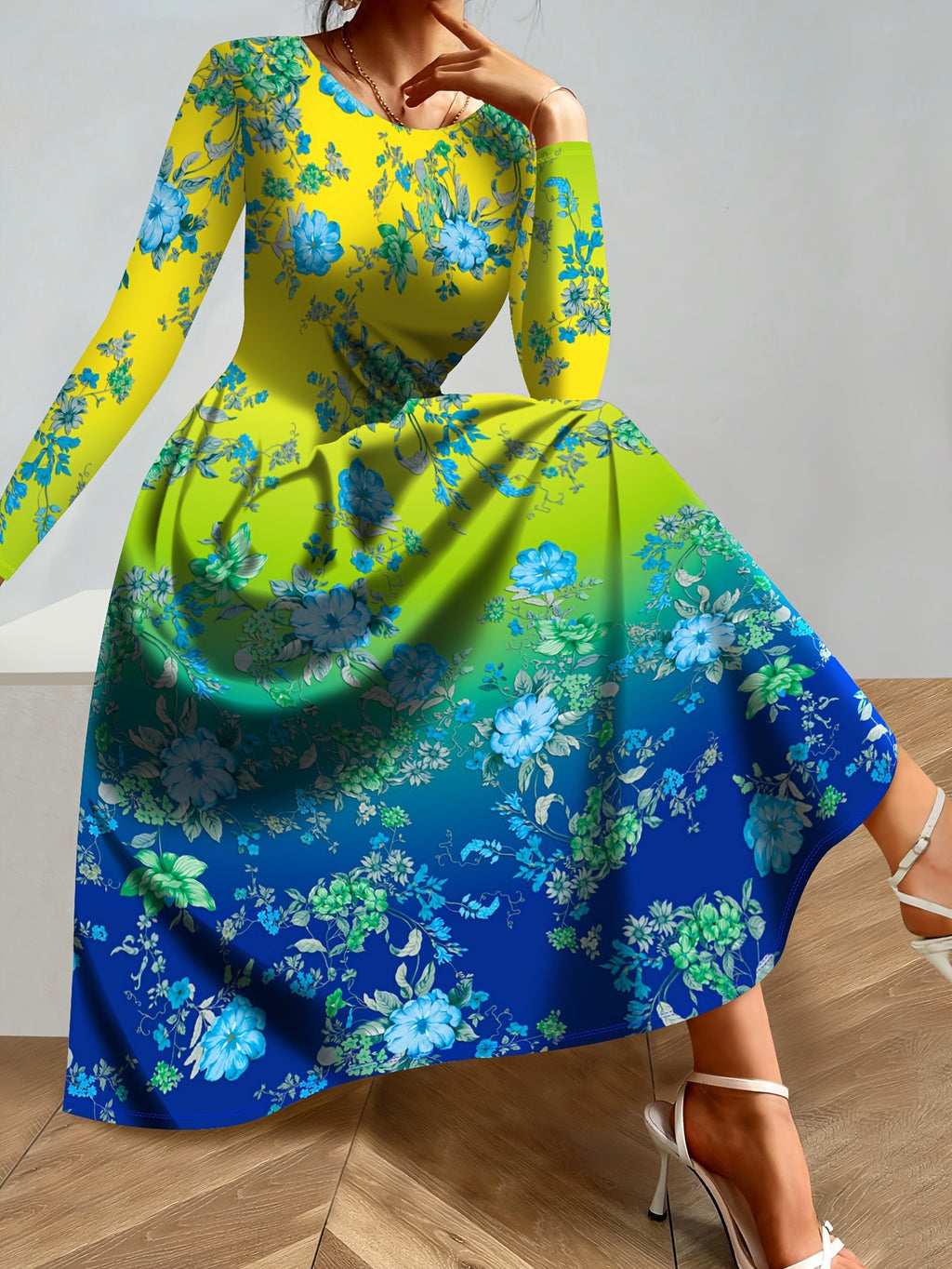 Printed Elegant Long Dress For Parties by Ricaloux
