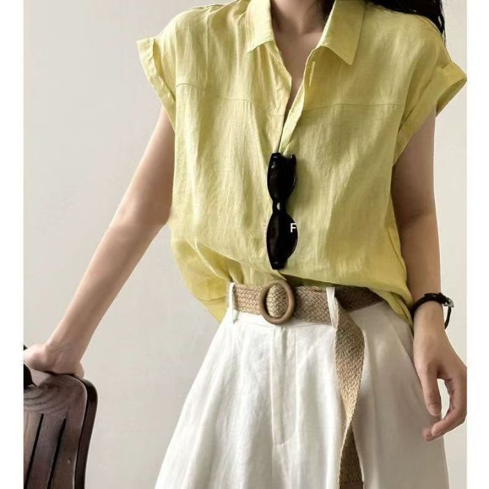 Retro Style Artistic Cardigan With A Polo Collar And Casual Bishop Sleeve by Ricaloux