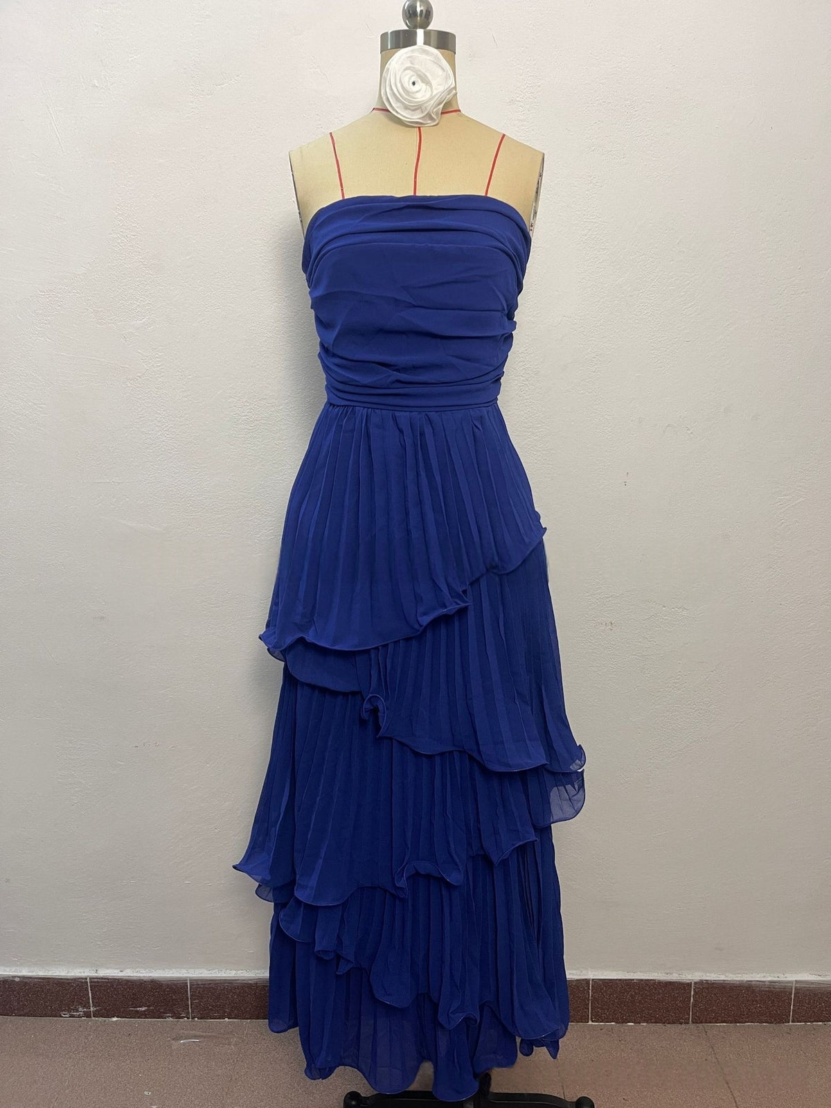 Solid-color Strapless Waist-cinching Tiered Pleated Dress by Ricaloux