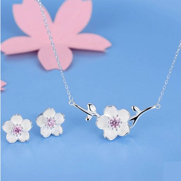 Floral silver jewelry for women by Ricaloux