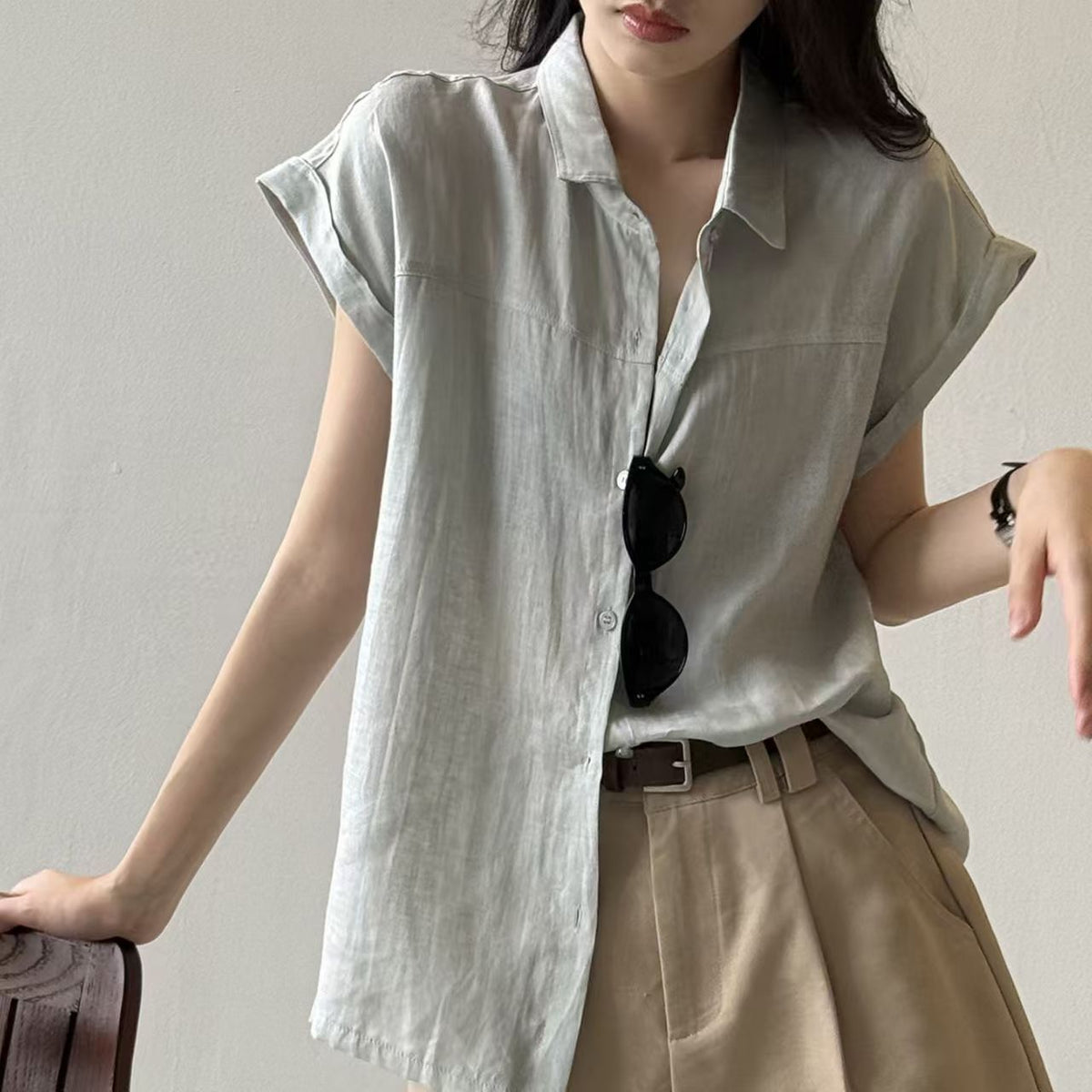 Retro Style Artistic Cardigan With A Polo Collar And Casual Bishop Sleeve by Ricaloux