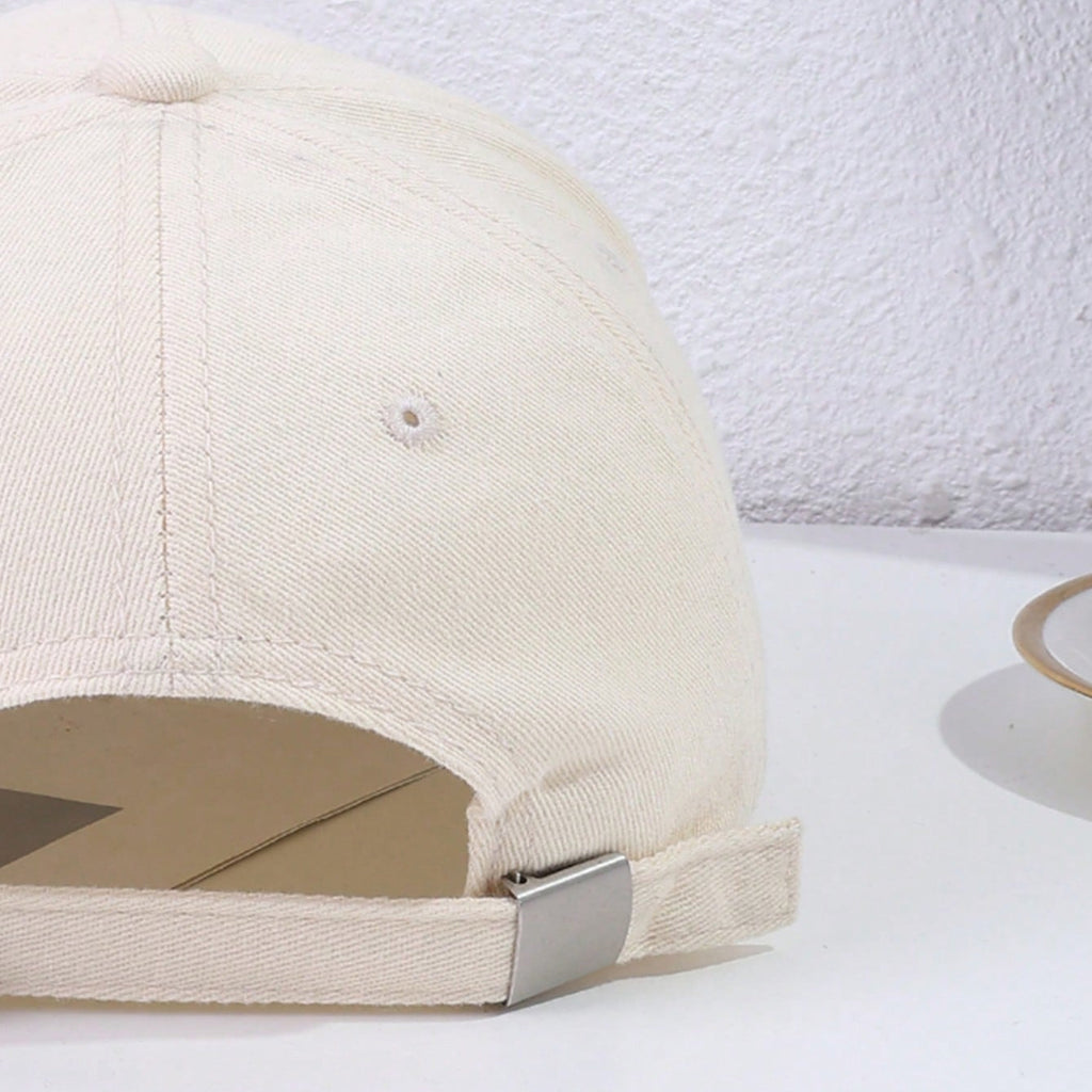 Men's And Women's Matching Light-Gray Embroidered Simple Bear Style Casual Sporty Soft Top Adjustable Baseball Cap Suitable For Daily Commuting And Outdoor Travel – Premium 4 | RICALOUX