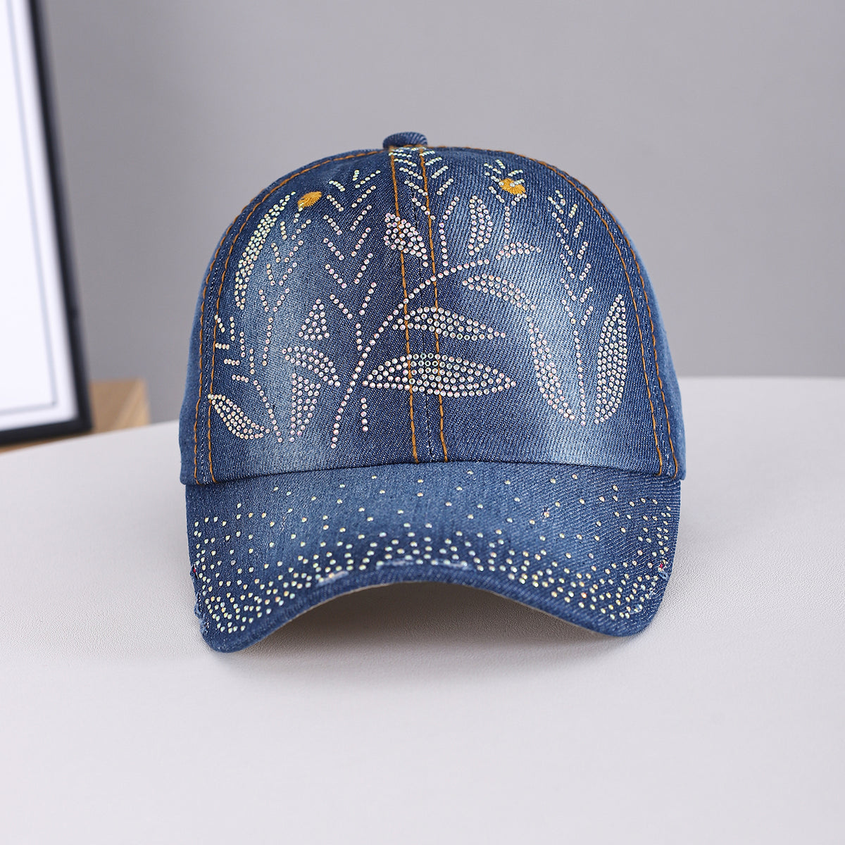 Men's And Women's Style Leaf-shaped Beaded Antique Finishing Craft With Full Beads On The Brim Makes The Hat Look Smaller On The Face. This Baseball Cap Is Suitable For Daily Commuting. – Premium 4 | RICALOUX