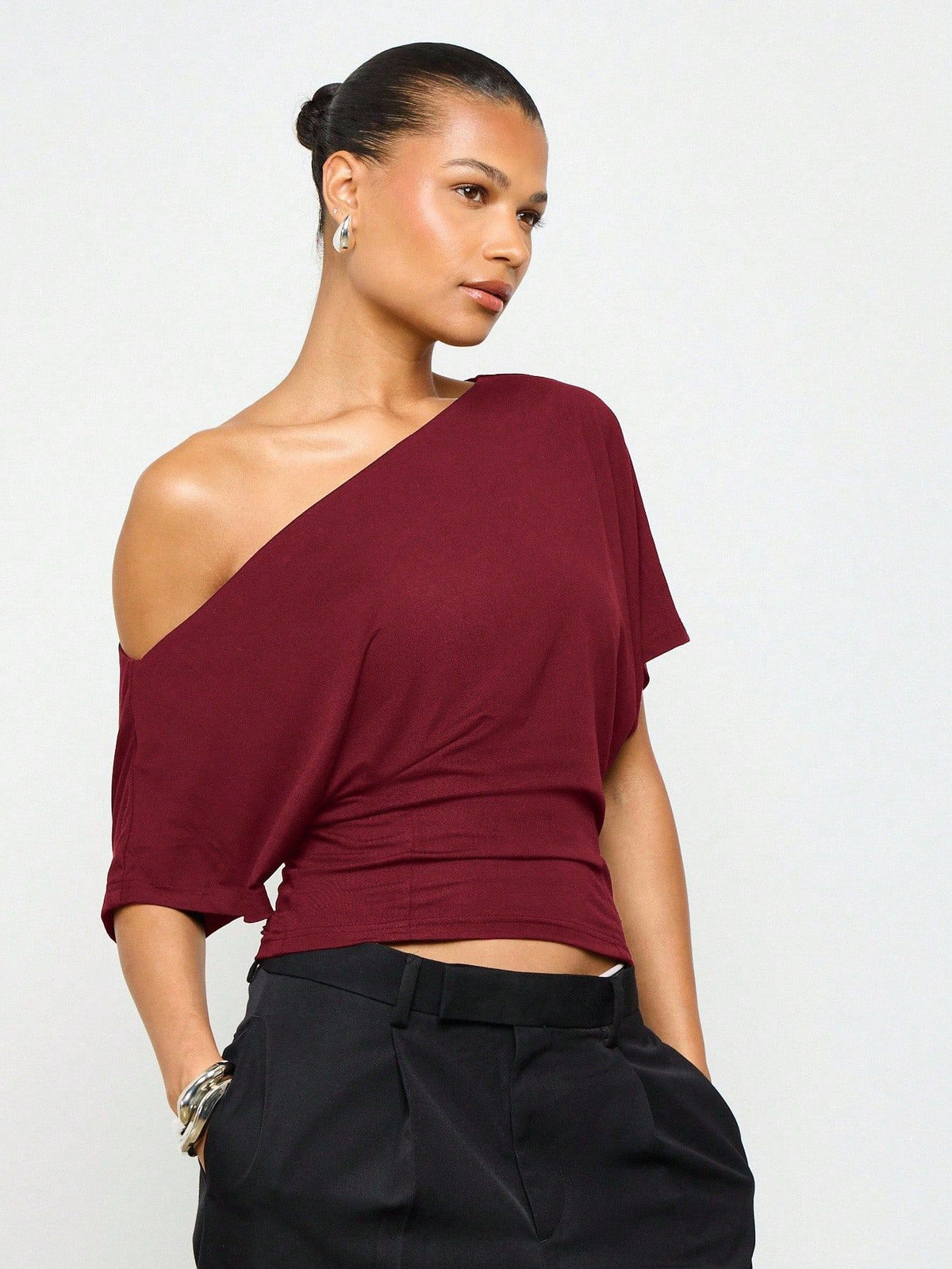 Girl-group-style Off-shoulder Batwing-sleeve Waist-cinching Short-sleeve Top by Ricaloux