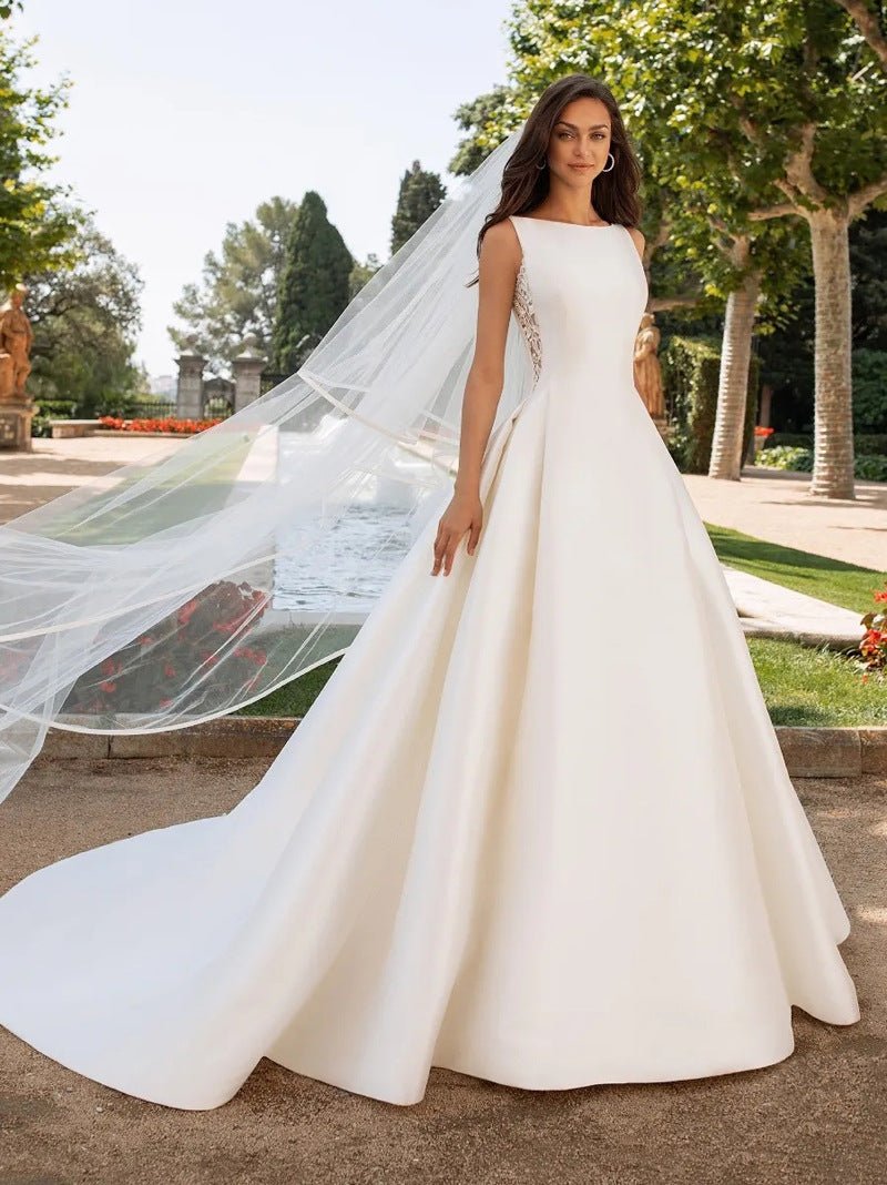 French Retro Lace Advanced Texture Satin Slim Bridal Simple Elegant Trailing Wedding Dress - RICALOUX