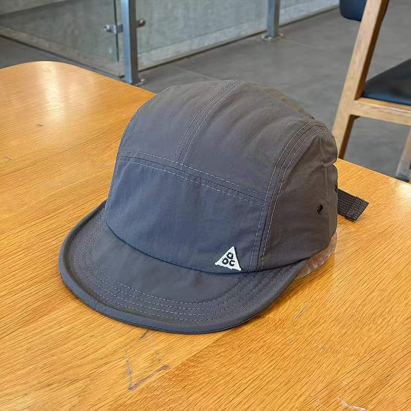 Summer Men's And Women's Quick-drying Anti-wrinkle Fabric Side Ventilation Holes Casual Baseball Cap For Outdoor Commuting And Sun Protection by Ricaloux
