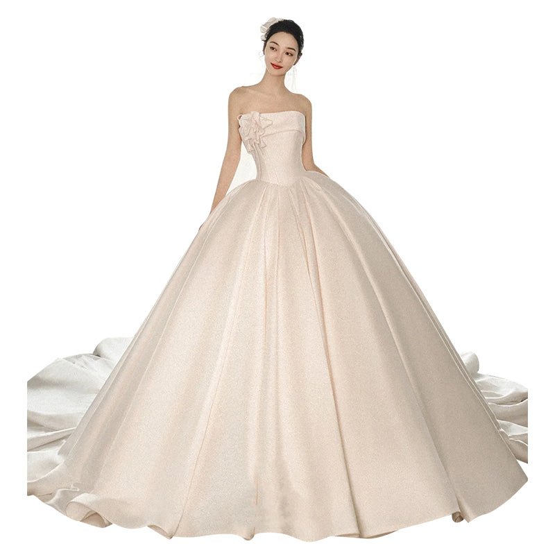 A Strapless Dress With A Big Train - RICALOUX