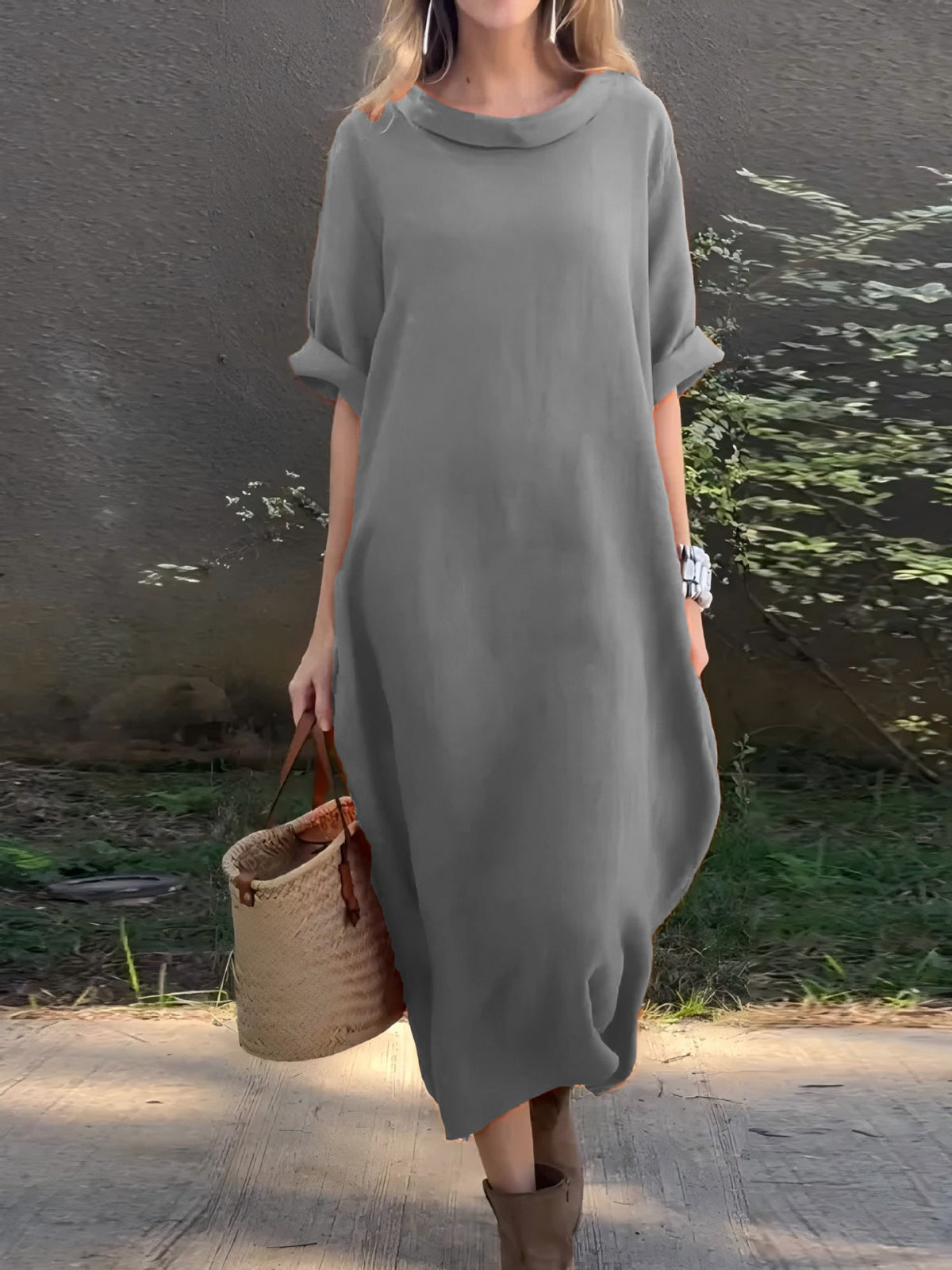Casual Loose-fitting Round-neck Mid-sleeve Maxi Dress With A Flared Hem – Premium 0 | RICALOUX