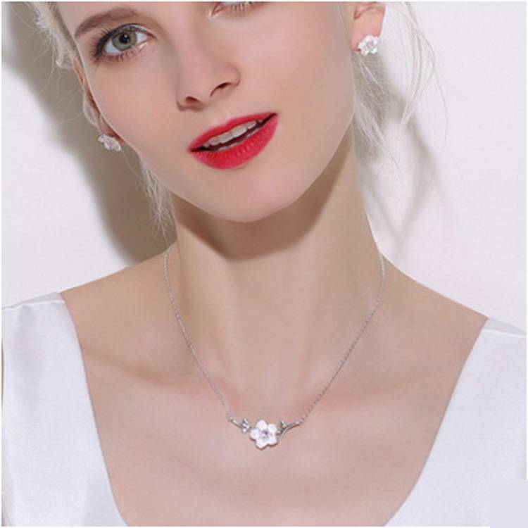 Floral silver jewelry for women by Ricaloux
