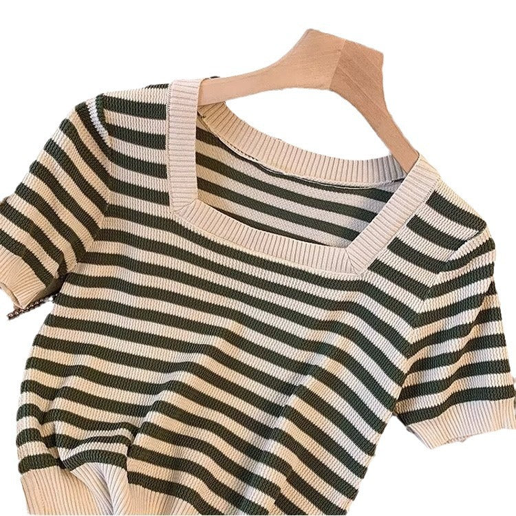 Color-block Short-sleeve Top That Flatters The by Ricaloux