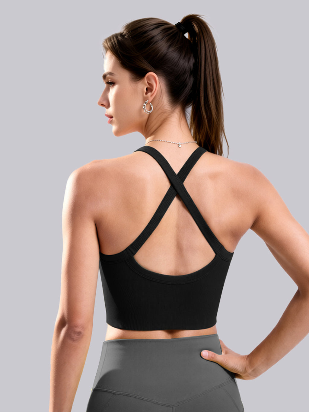 Seamless Yoga Tank Top With Built-in Pads For European & American Styles, No Need For Separate Bra, Cross Strap Sports Underwear For Women Workout & Fitness – Premium 4 | RICALOUX