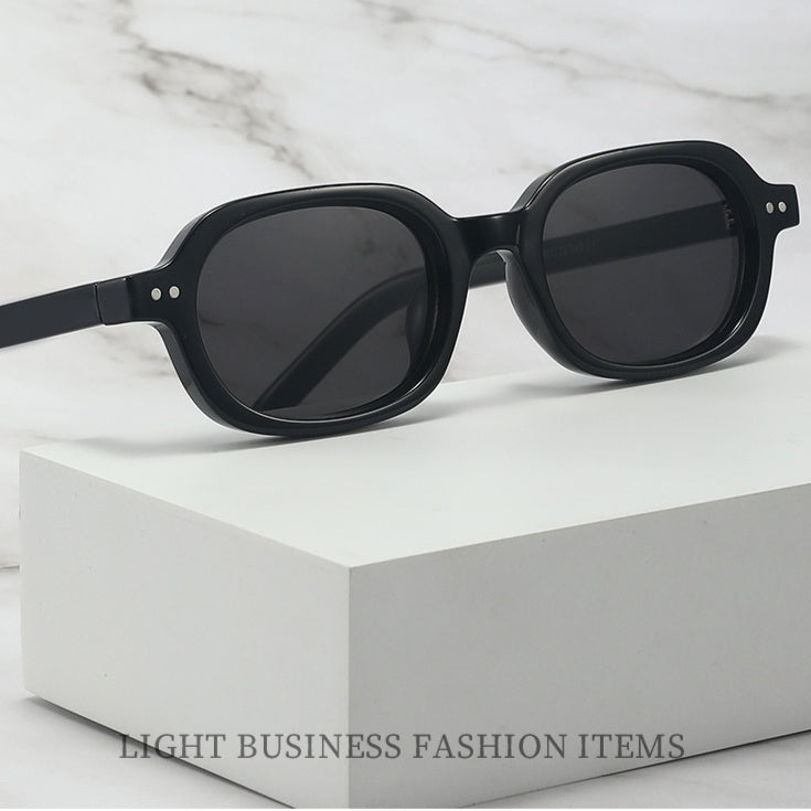 New Style Unisex Retro Fashion UV Protective Sunglasses by Ricaloux