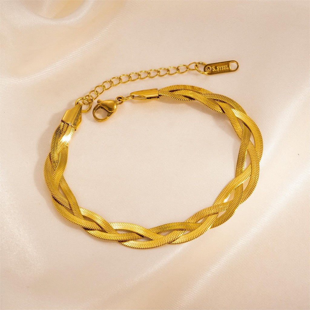 Sleek Stylish Alloy Jewelry For Women by Ricaloux