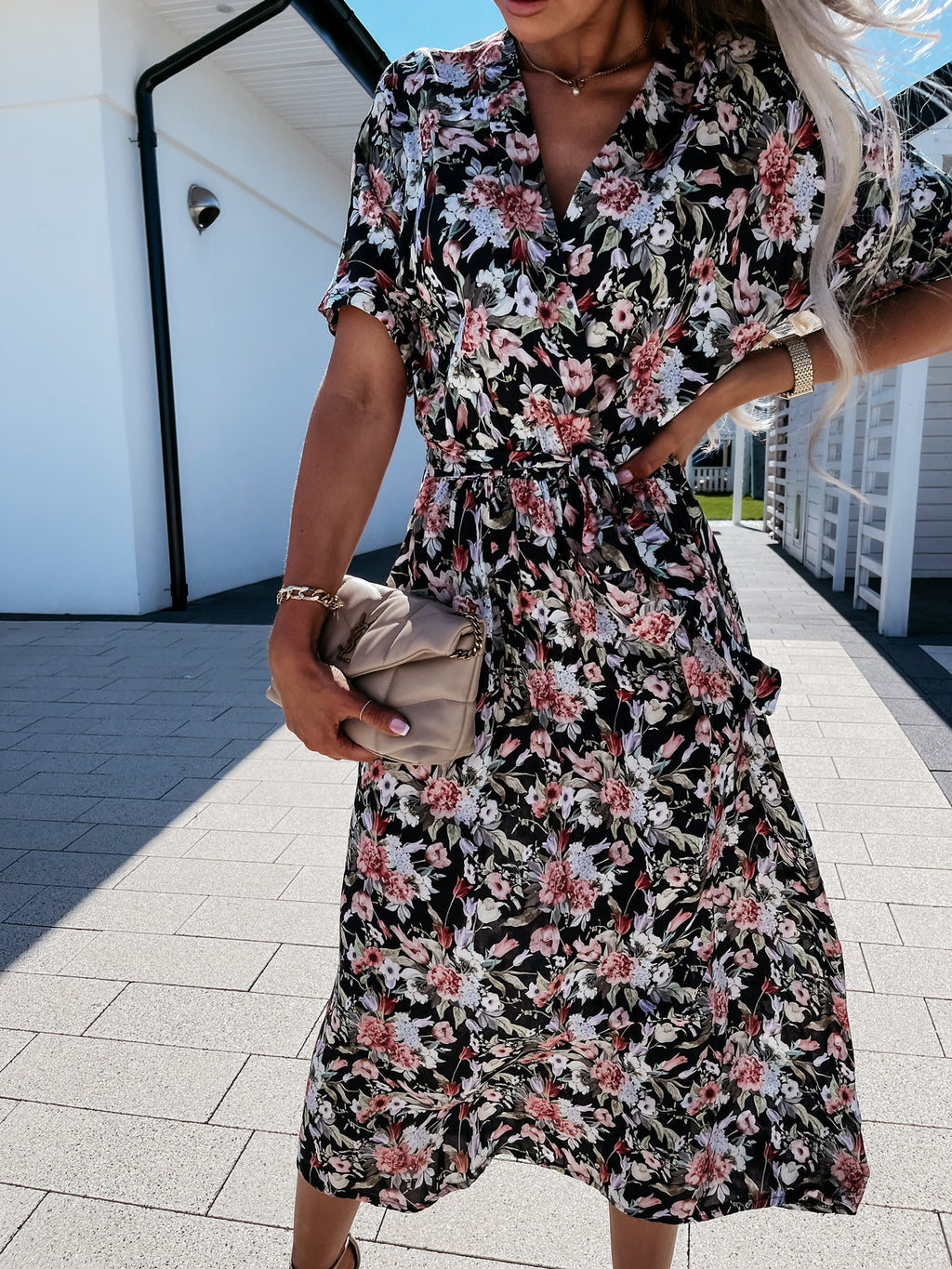Womens Fashion Floral V-Neck Defined Waist Short-Sleeve Dress – Premium 0 | RICALOUX