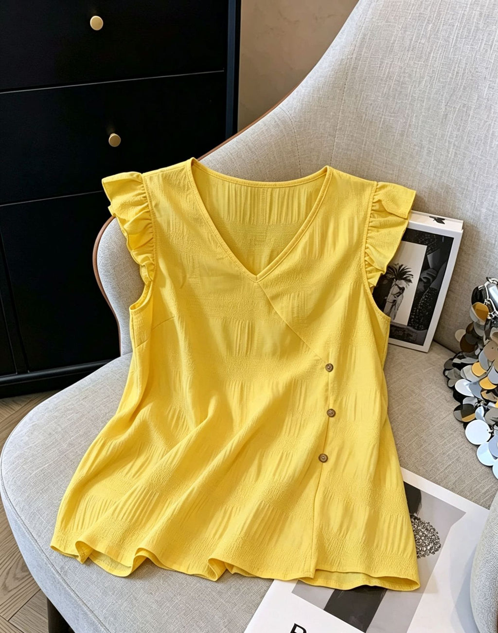 French-style V-neck, Fluttery Three-quarter Sleeves, Textured Top – Premium 0 | RICALOUX