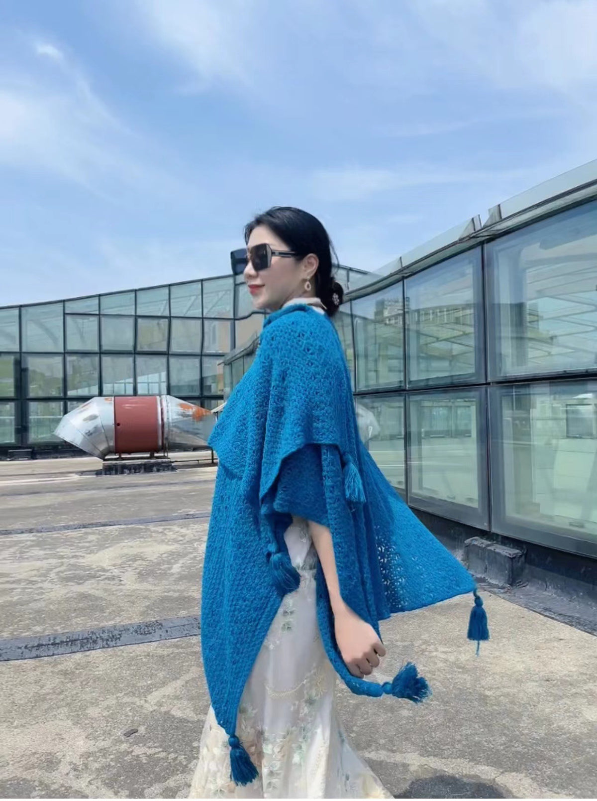 Womens Knitted Tassel-Trimmed Open-Front Cape For Photos – Premium 0 | RICALOUX