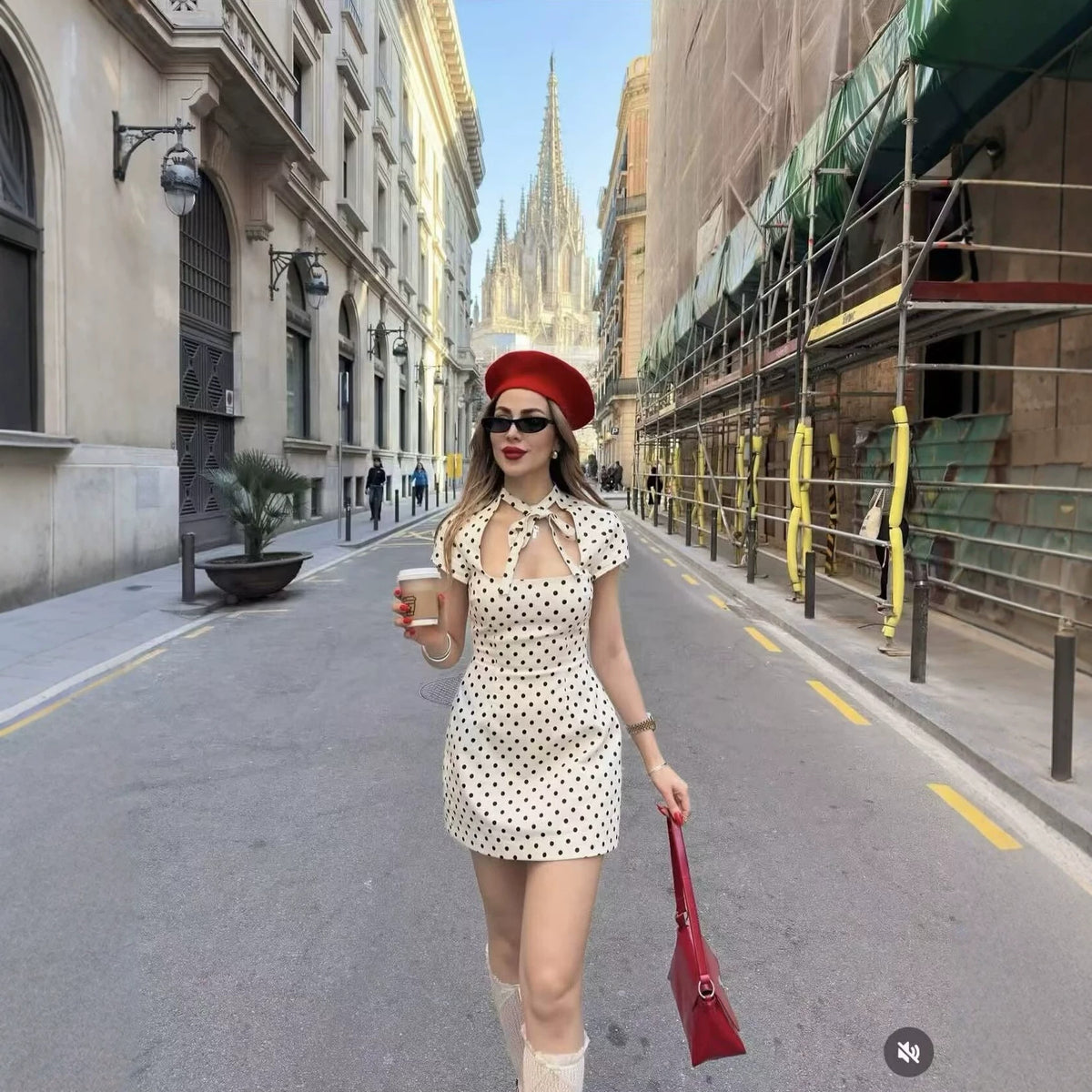 Hepburn-style Square-neck Short-sleeve Polka-dot Short Dress With A Bow Detail by Ricaloux