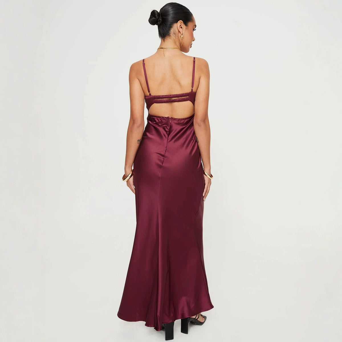 V-neck Waist-cinched Backless Lace And Satin Patchwork Slip Dress by Ricaloux