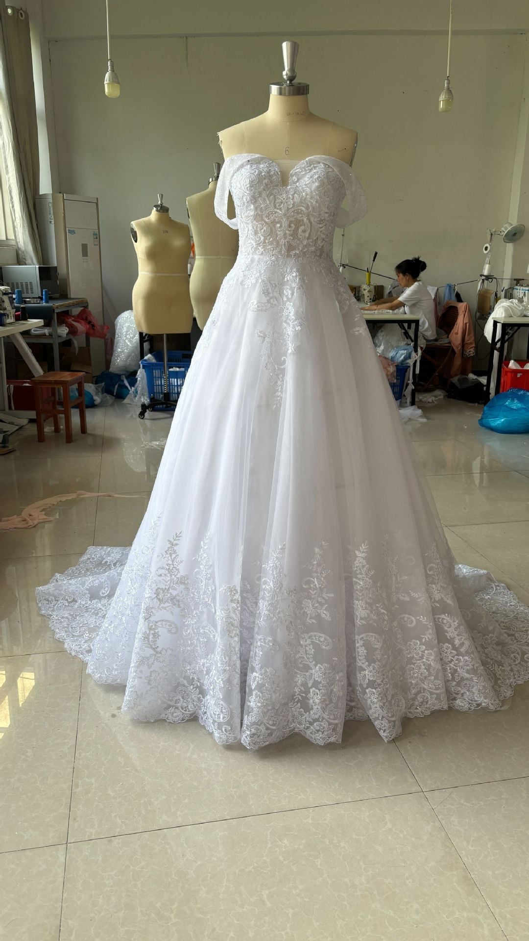 Off-shoulder Bridal Main Wedding Dress Elegant Court Style High-grade Luxury French Light Door Yarn - RICALOUX