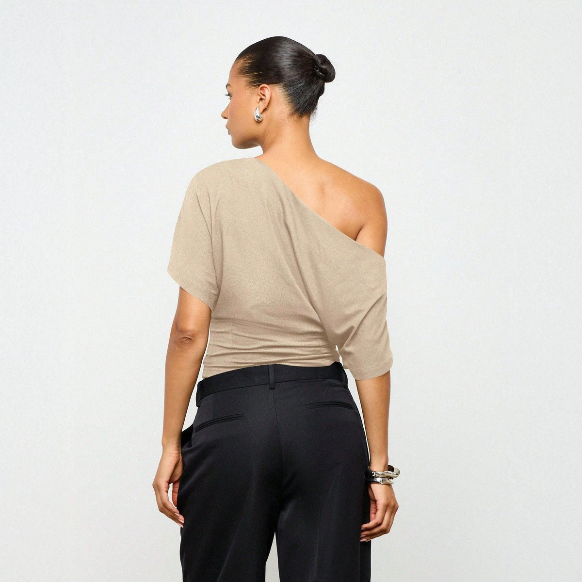 Girl-group-style Off-shoulder Batwing-sleeve Waist-cinching Short-sleeve Top by Ricaloux