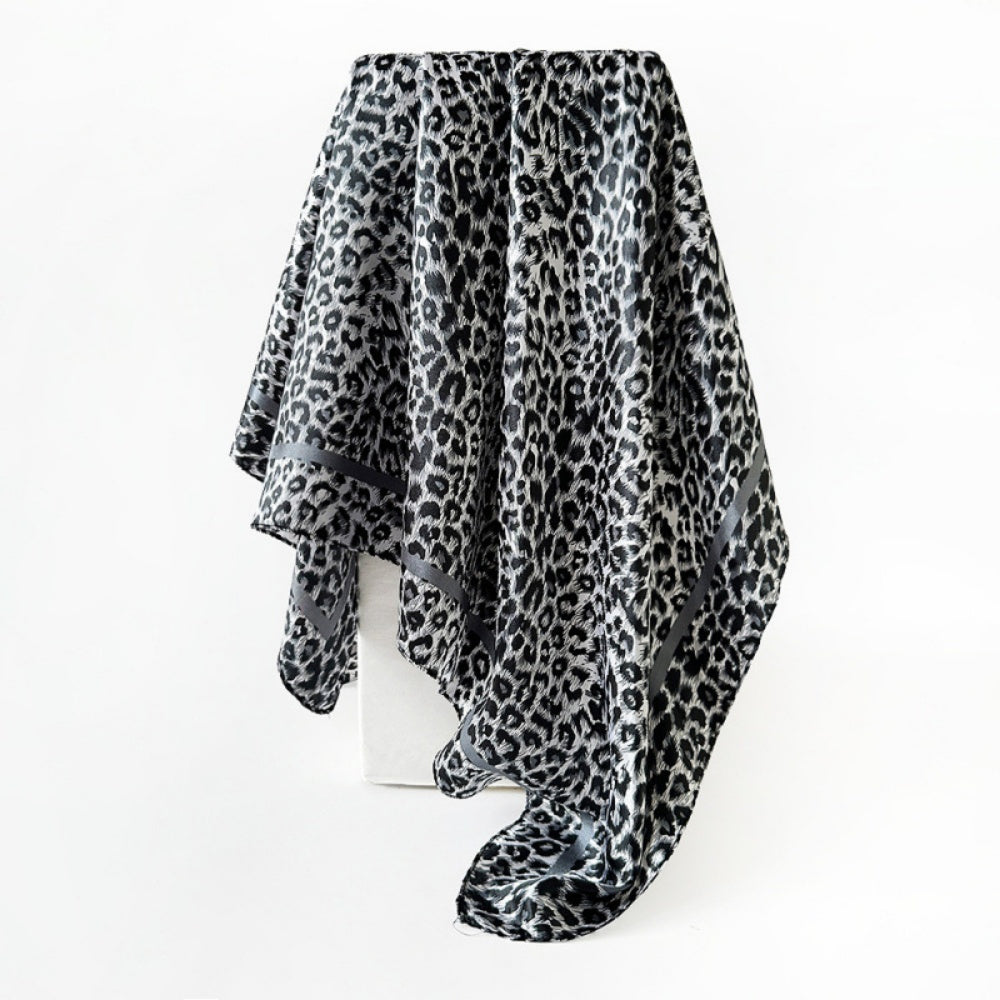 Women's Classic Leopard Print Silk Scarf - Stylish And Fashionable, Suitable For Outdoor Outfits And Versatile As A Shawl. – Premium 4 | RICALOUX