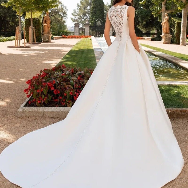 French Retro Lace Advanced Texture Satin Slim Bridal Simple Elegant Trailing Wedding Dress - RICALOUX