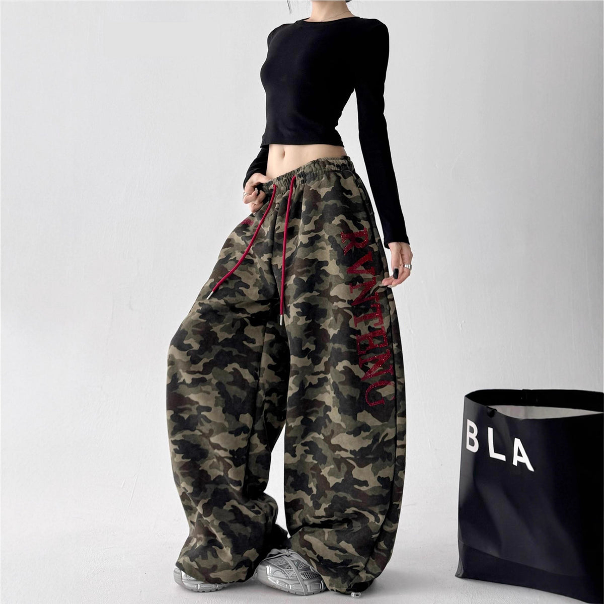 Camouflage Workwear Cropped Pants For Women by Ricaloux