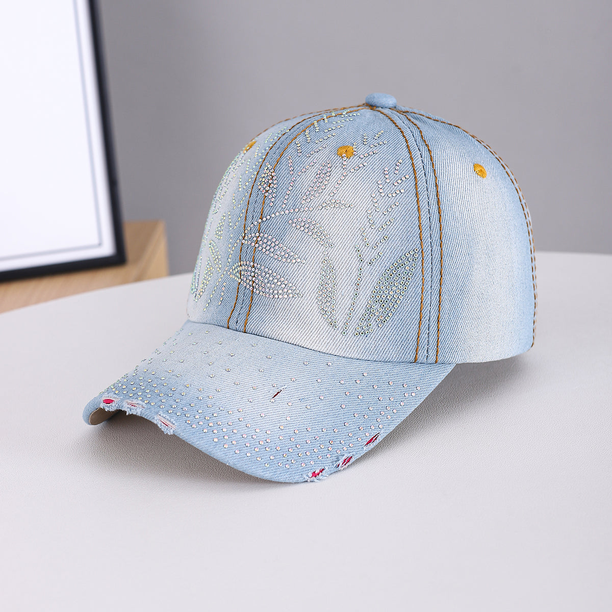 Men's And Women's Style Leaf-shaped Beaded Antique Finishing Craft With Full Beads On The Brim Makes The Hat Look Smaller On The Face. This Baseball Cap Is Suitable For Daily Commuting. – Premium 4 | RICALOUX
