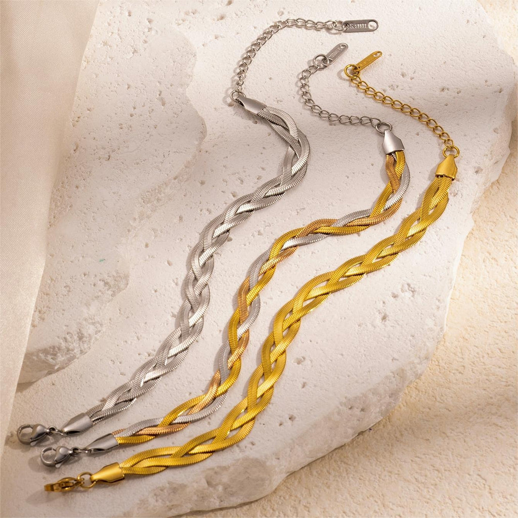 Sleek Stylish Alloy Jewelry For Women by Ricaloux