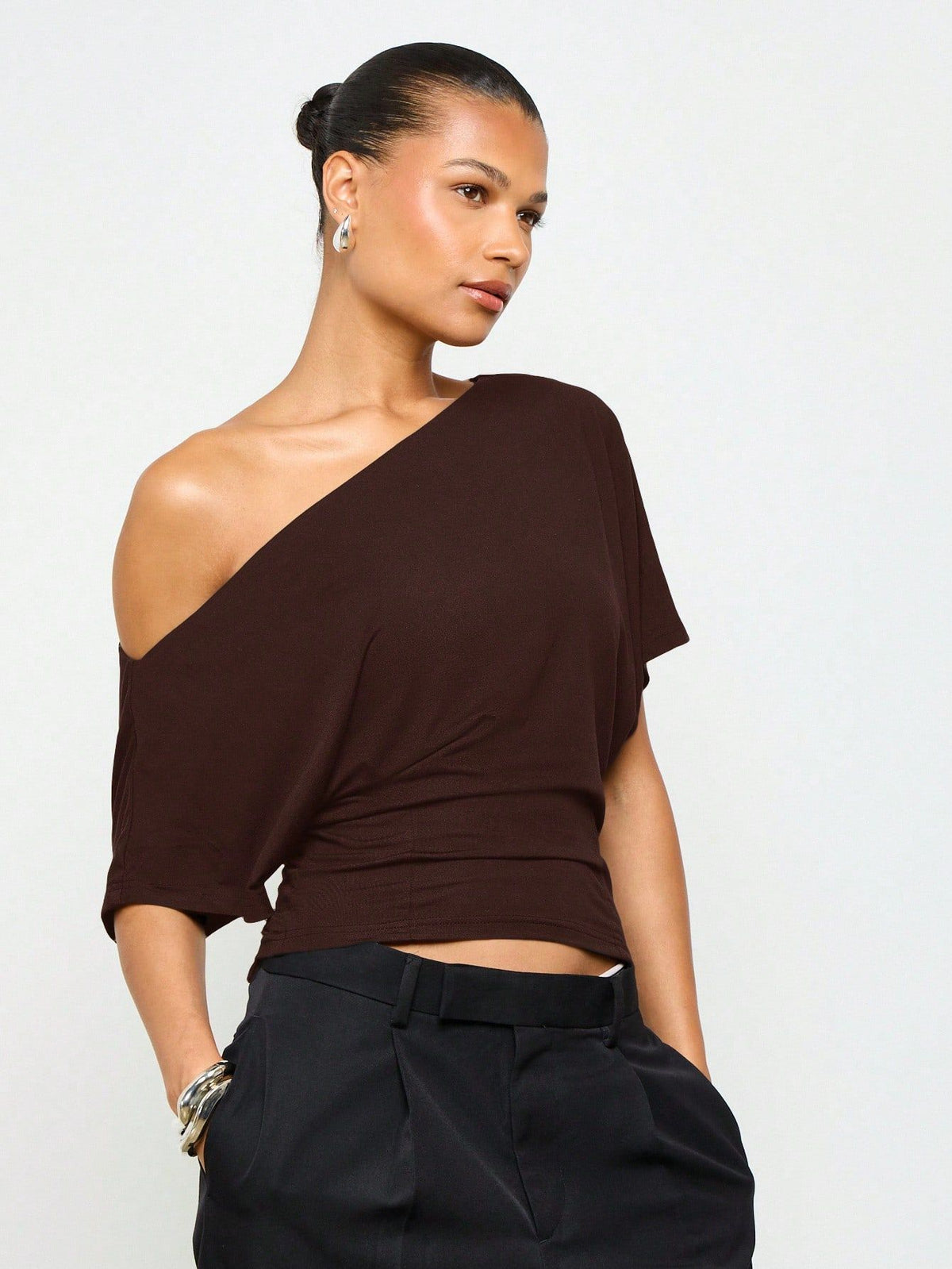 Girl-group-style Off-shoulder Batwing-sleeve Waist-cinching Short-sleeve Top by Ricaloux