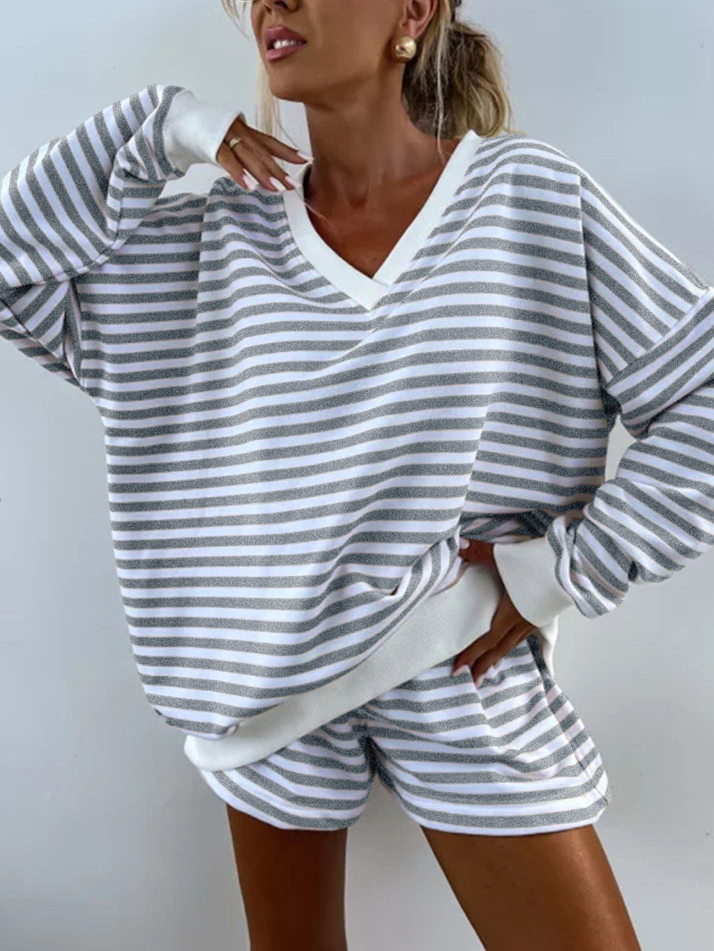 Womens Striped V-Neck T-Shirt And Shorts Set – Premium 0 | RICALOUX