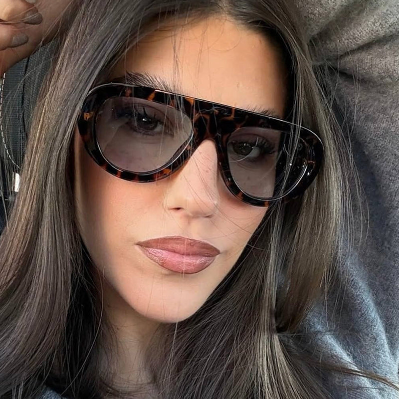 Small Frame Frog-style Sunglasses For Women by Ricaloux
