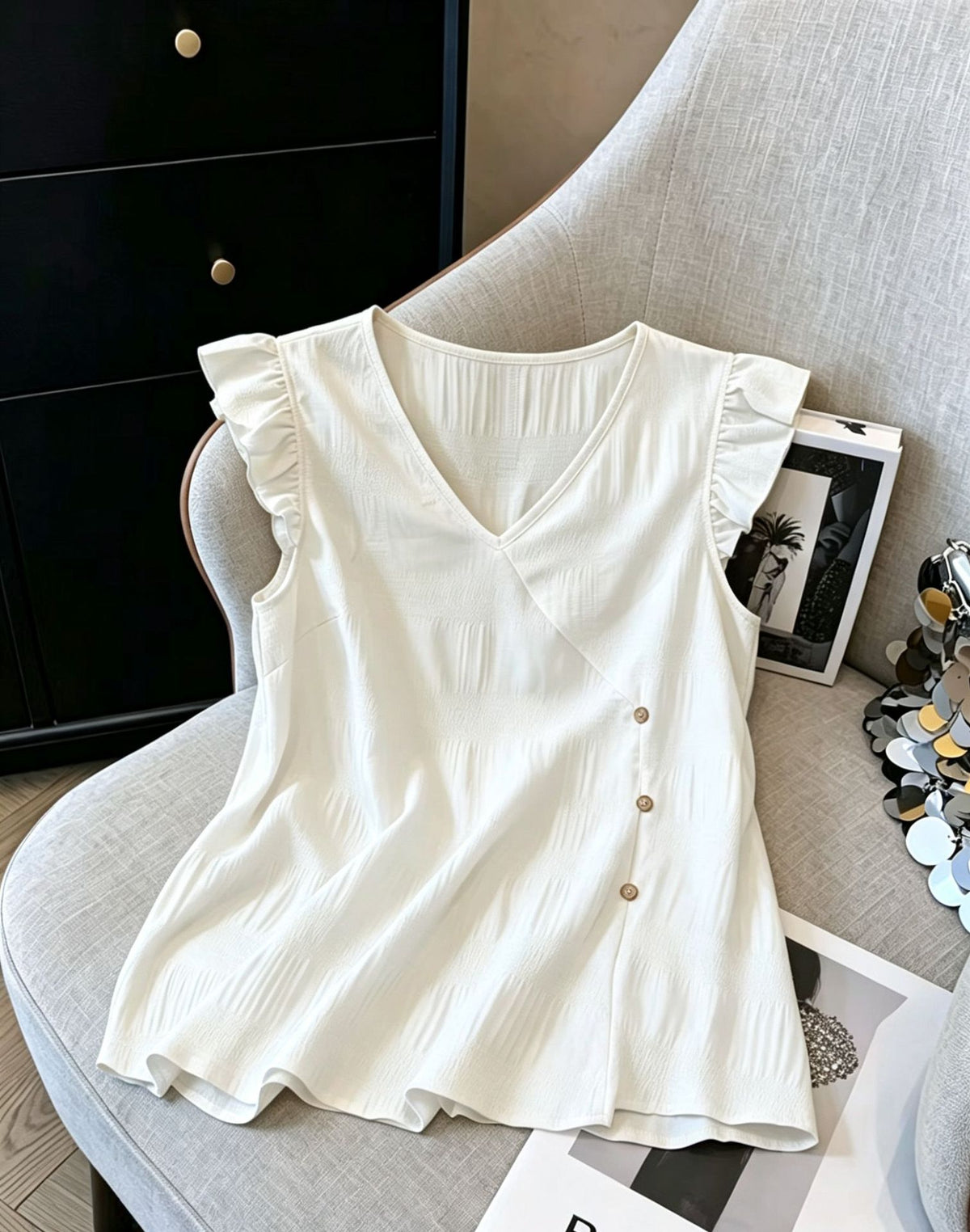 French-style V-neck, Fluttery Three-quarter Sleeves, Textured Top – Premium 0 | RICALOUX