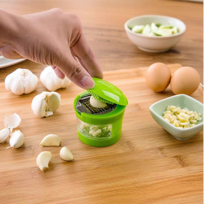 1pc Premium Stainless Steel Multifunctional Garlic Press, Manual Mincer Essential Kitchen Gadget For Home And Restaurant Use - RICALOUX