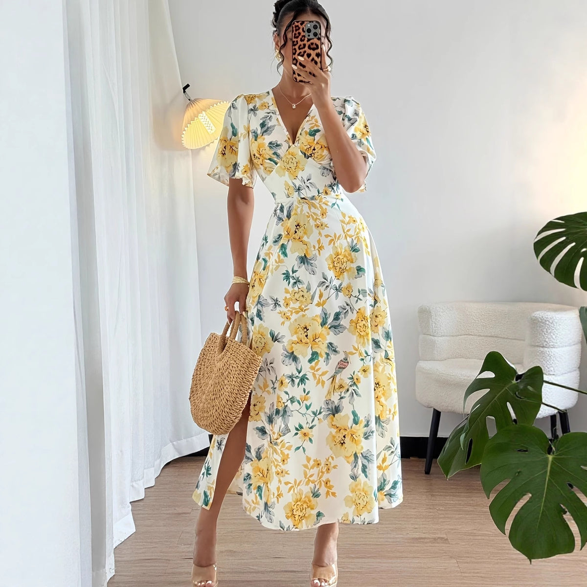 Waist-cinching Figure-flattering Short-sleeved Slit Dress by Ricaloux