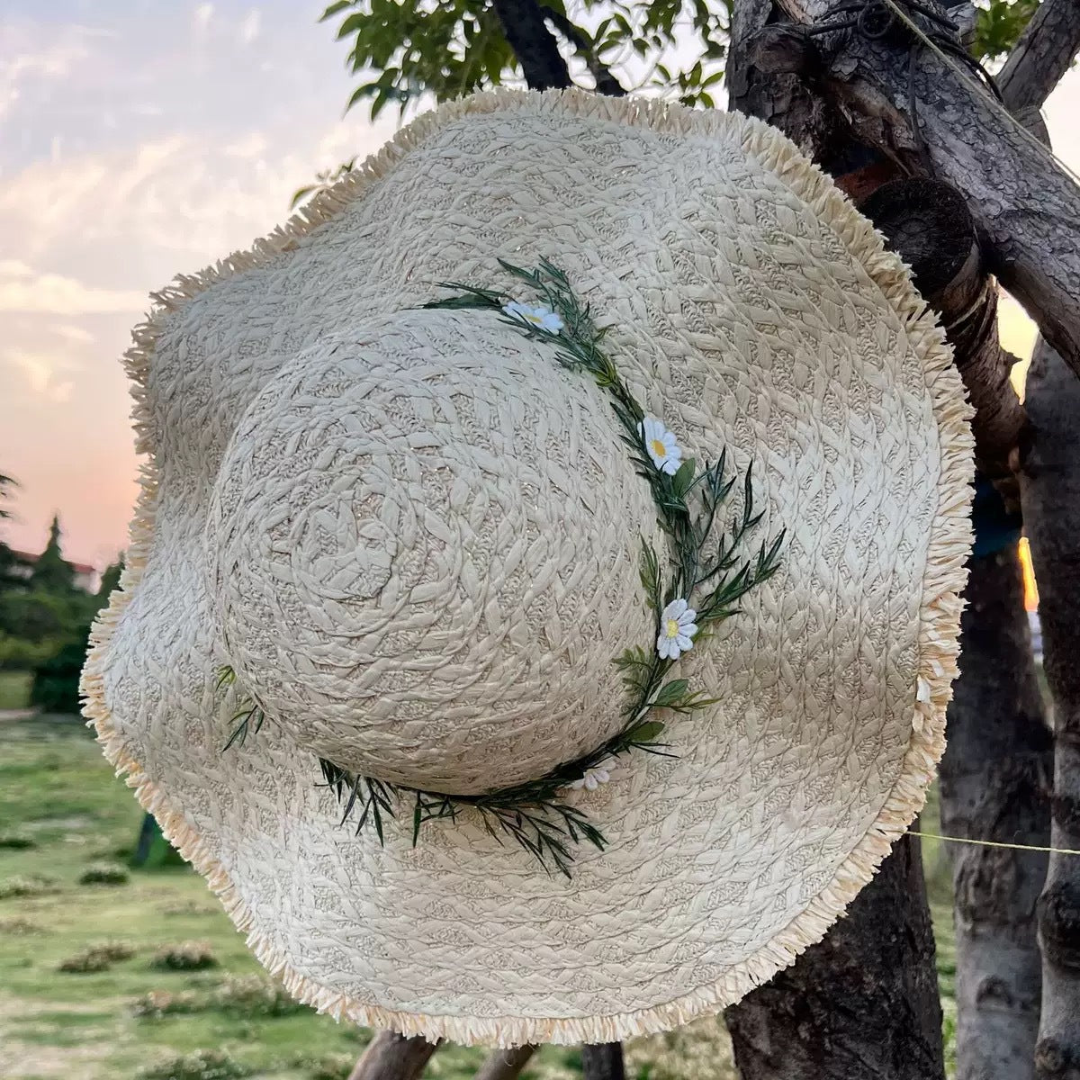 Beach Vacation Sun-protective Hat by Ricaloux