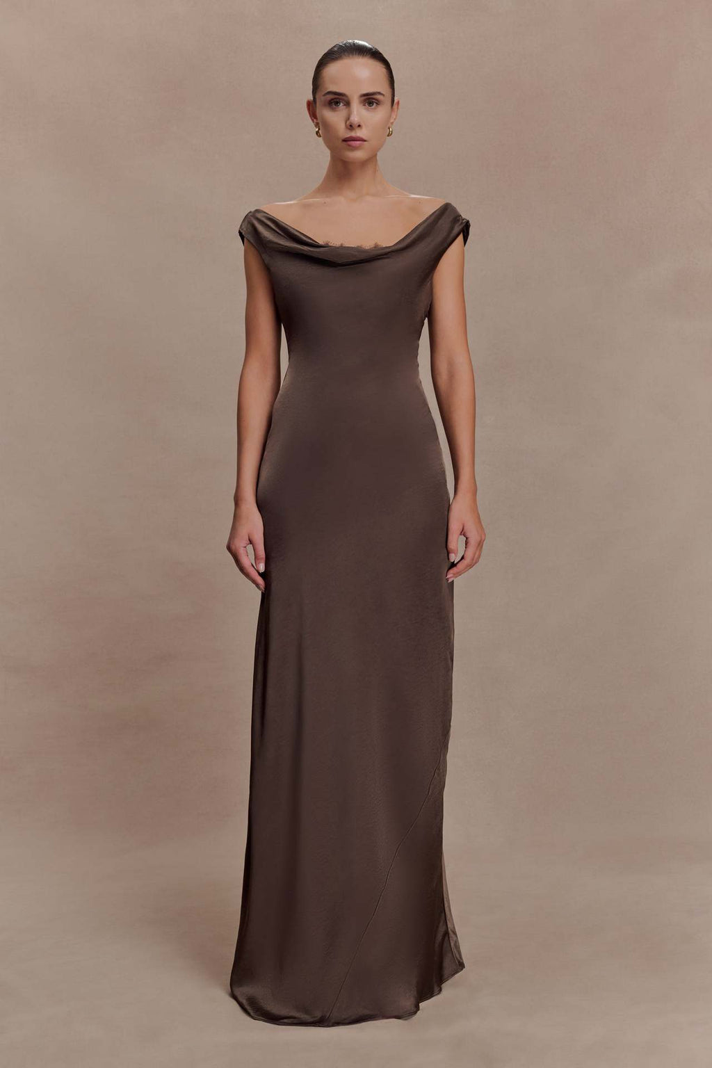Elegant Lace Evening Dress With A Boat Neckline – Premium 0 | RICALOUX