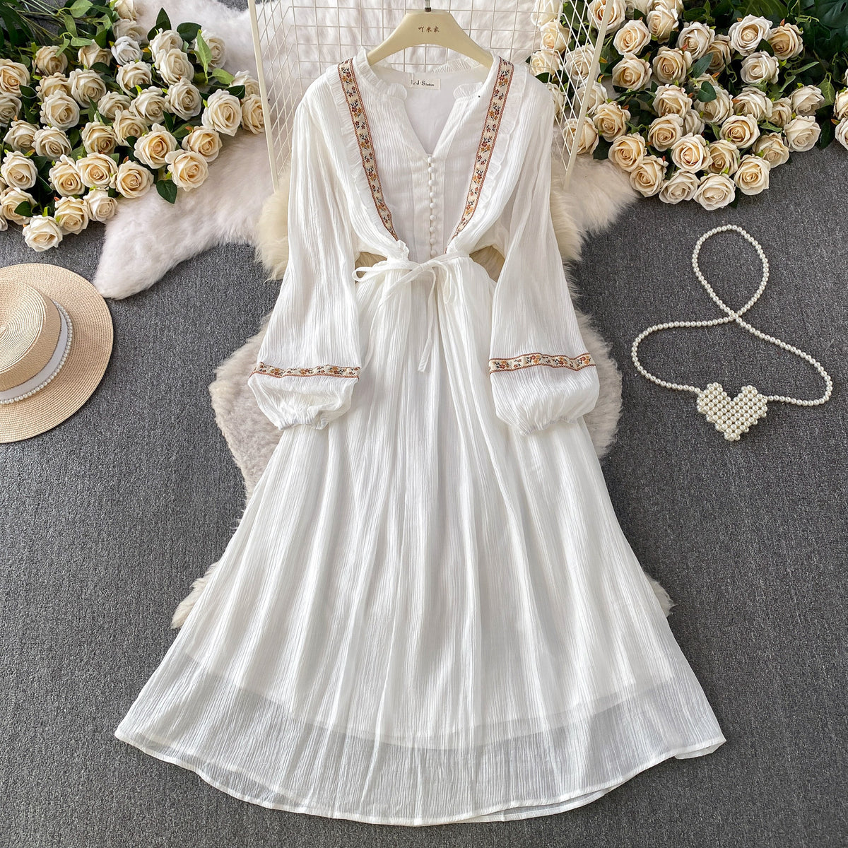 Womens Retro Embroidered Ruffle-Trim V-Neck Dress – Premium 0 | RICALOUX