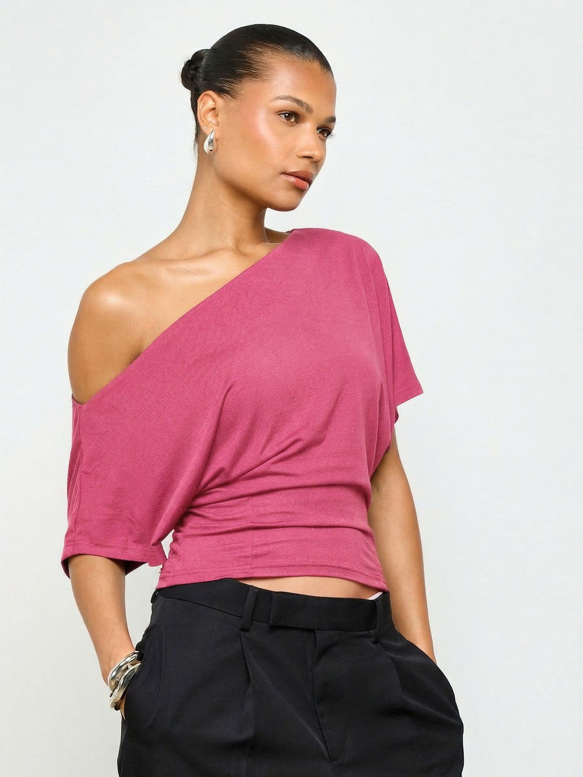 Girl-group-style Off-shoulder Batwing-sleeve Waist-cinching Short-sleeve Top – Premium 0 | RICALOUX