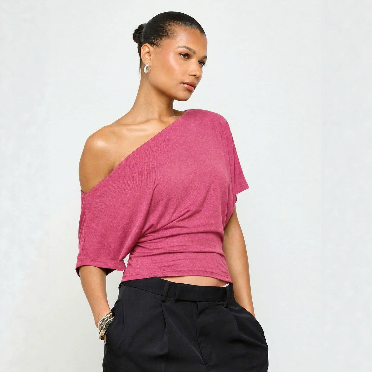 Girl-group-style Off-shoulder Batwing-sleeve Waist-cinching Short-sleeve Top by Ricaloux