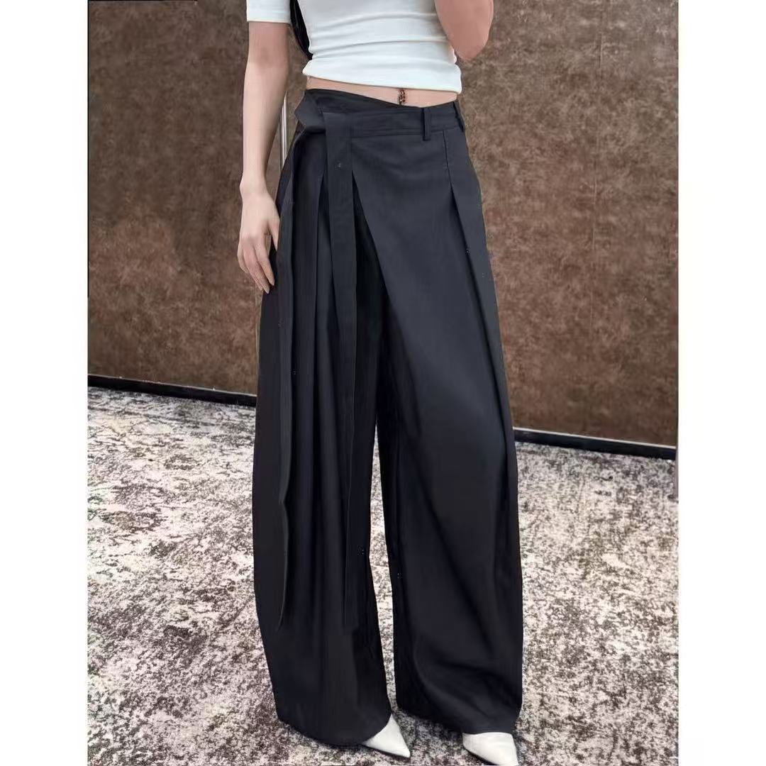 Fashionable Loose-fit Figure-flattering Wide-leg Casual Pants by Ricaloux