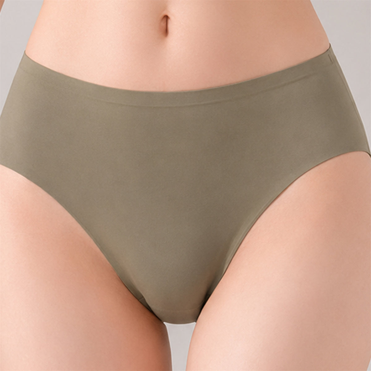 Ice Silk Seamless Underwear by Ricaloux