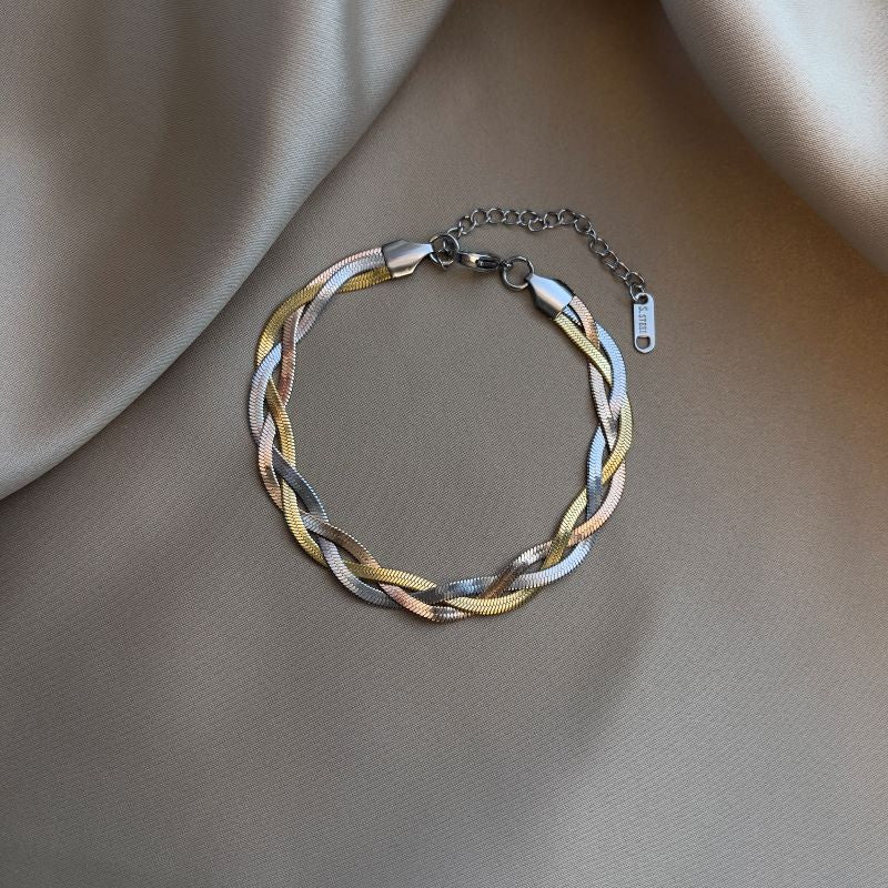 Sleek Stylish Alloy Jewelry For Women by Ricaloux