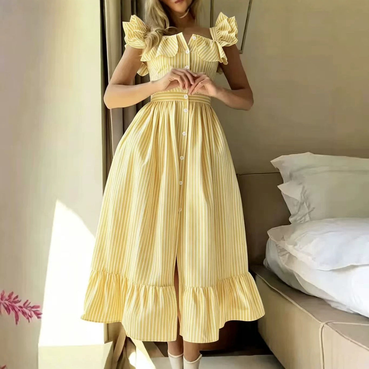 Buttoned Striped Dress With Puff Sleeves And Ruffled Hem – Premium 0 | RICALOUX