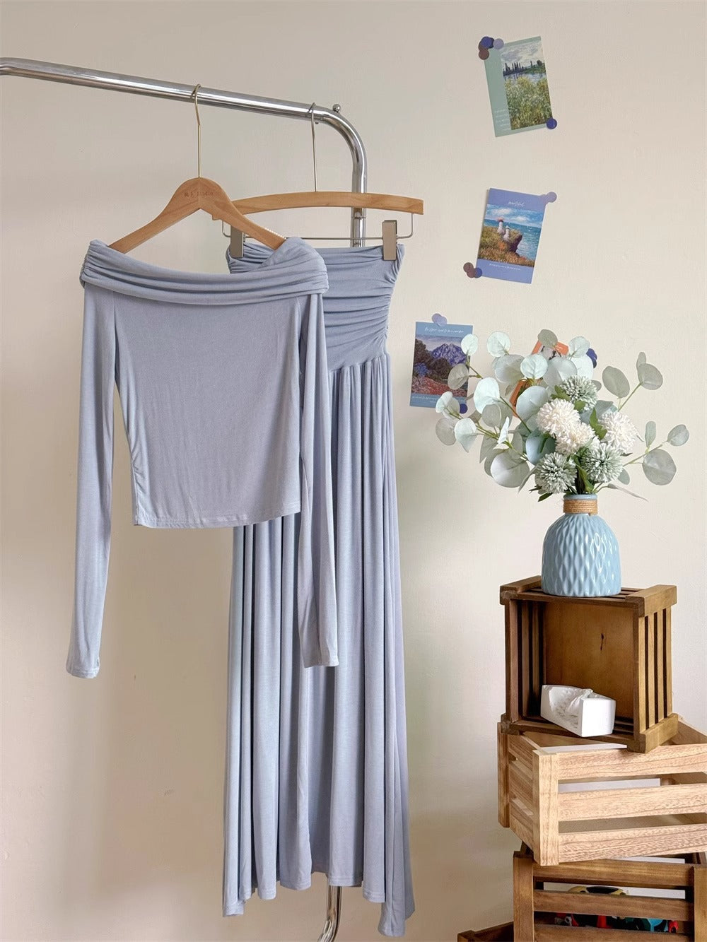 One-shoulder Figure-flattering Long-sleeve Slim-fit High-waist Skirt Two-piece Set by Ricaloux